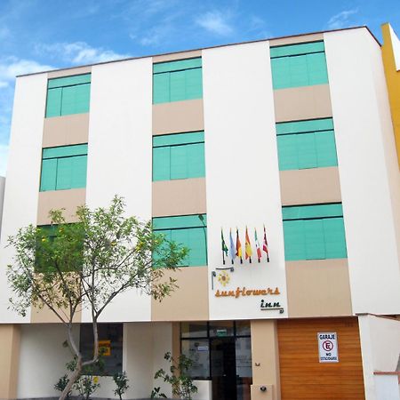 Hotel Sunflowers Inn Lima Exterior photo